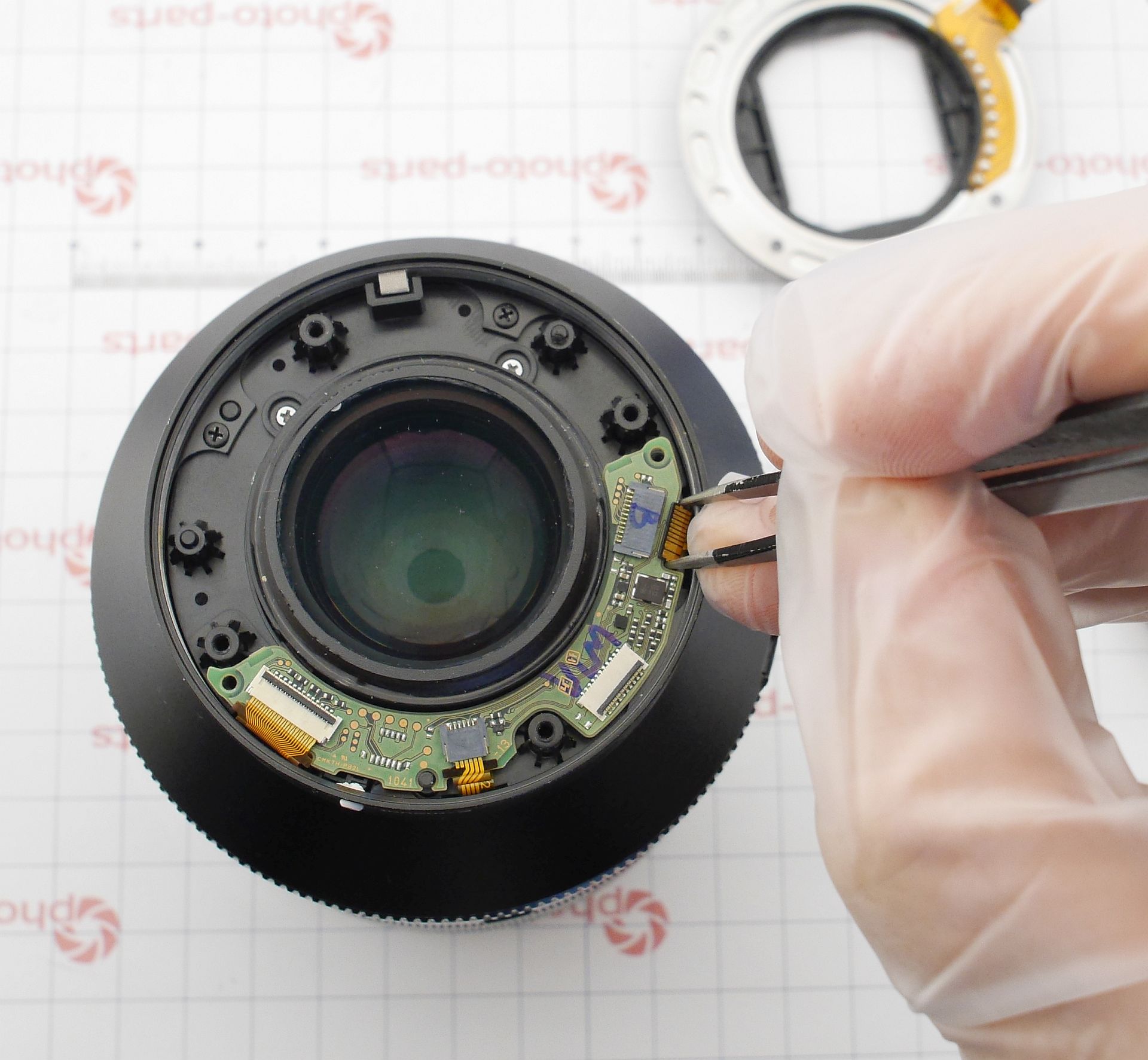 Розбирання і ремонт Sony FE Planar T* 50mm F1.4 ZA